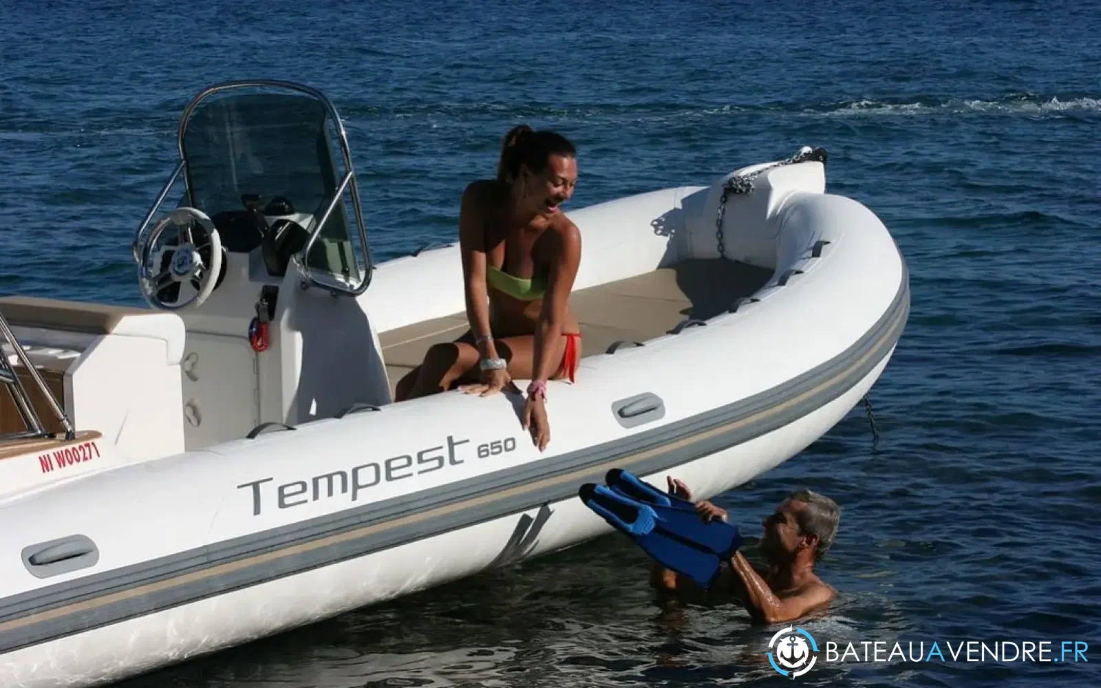 slider 5 Capelli Tempest 650 Open