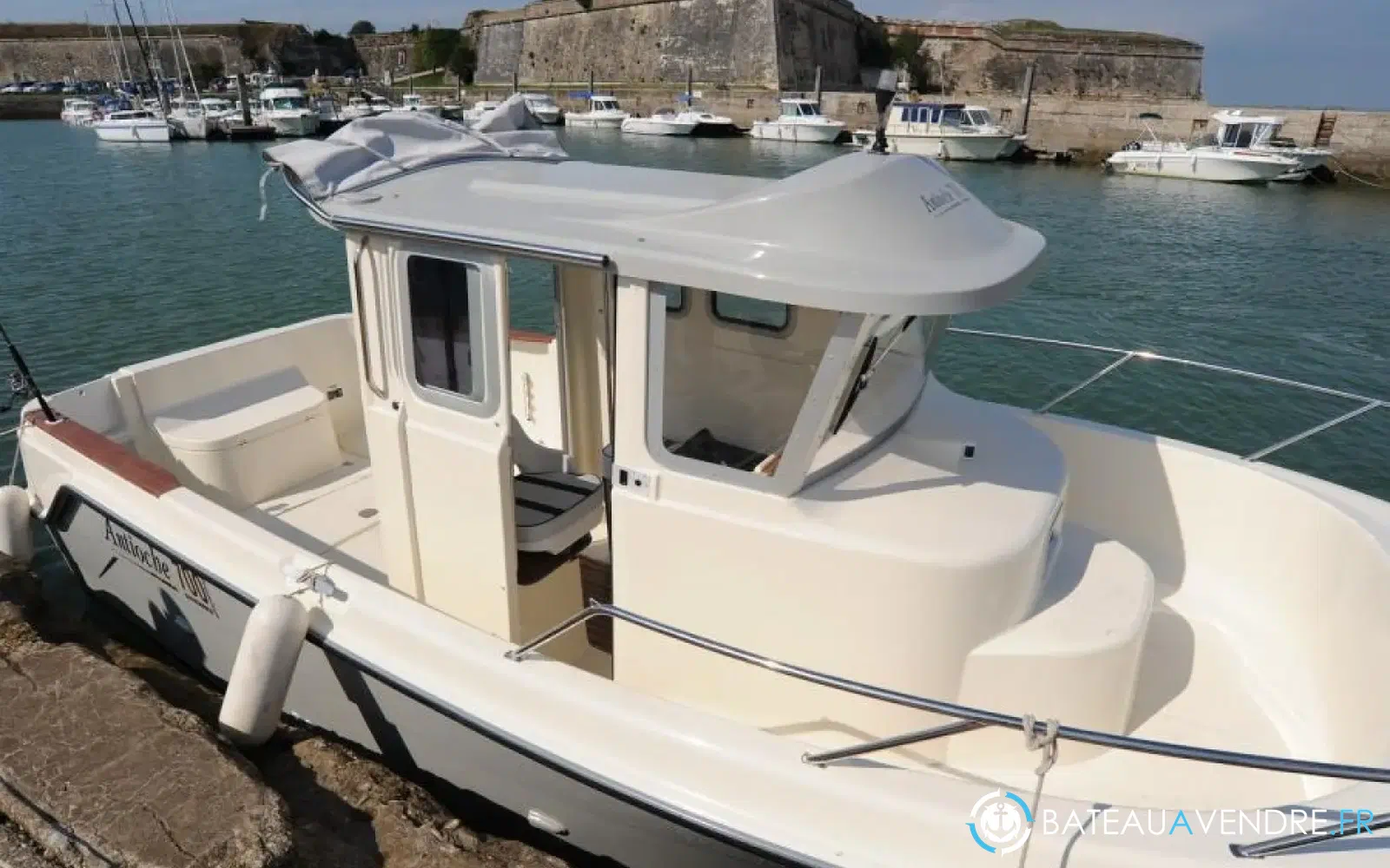 slider 1 Guymarine Antioche 700 HB Chalutier