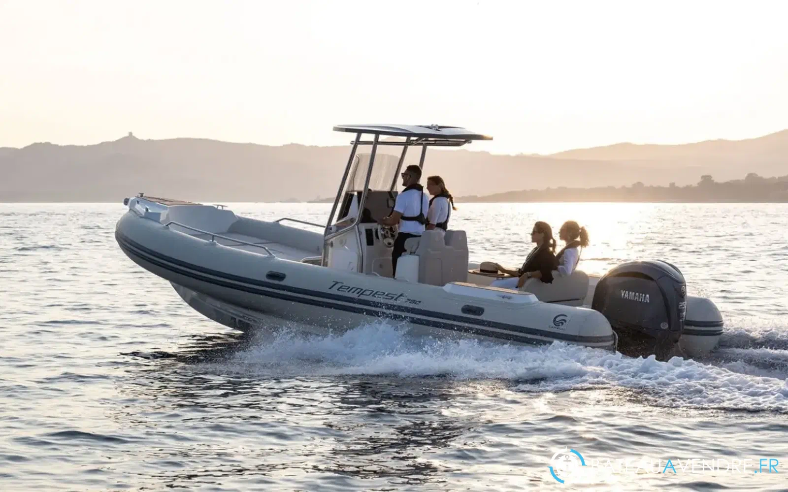 slider 3 Capelli Tempest 750 Luxe
