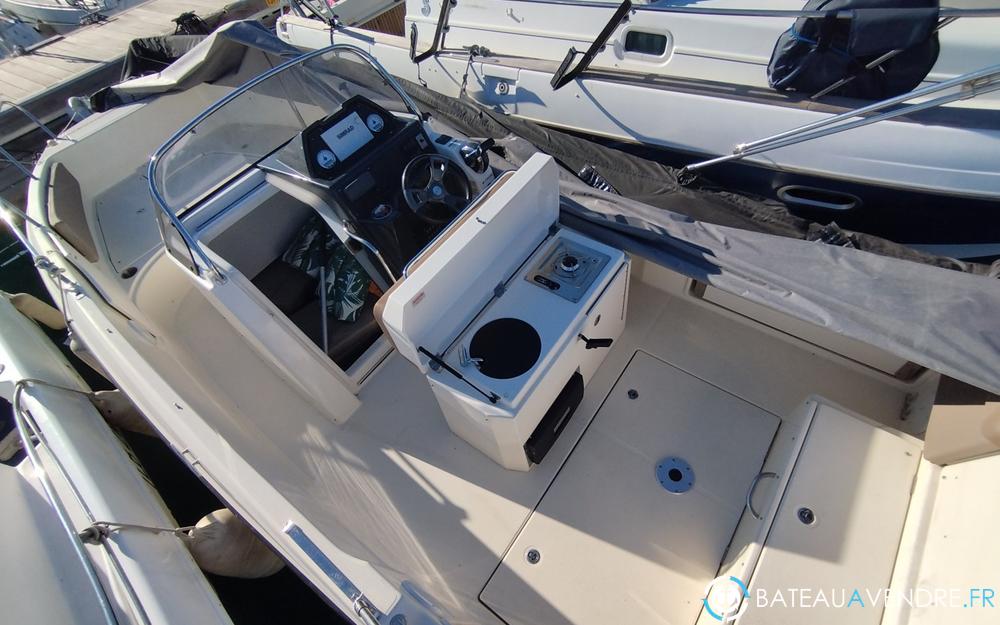 Quicksilver Activ 755 Open interieur photo 4