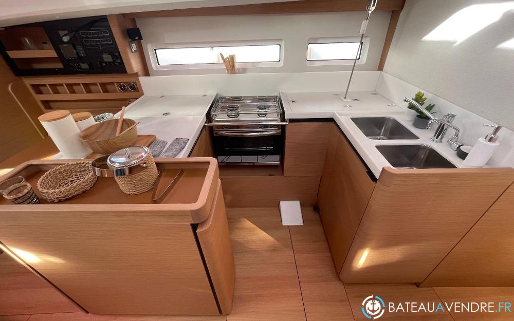 Jeanneau Sun Odyssey 440  cuisine / salle de bain photo 5