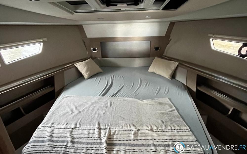 Sealine S335 interieur photo 4