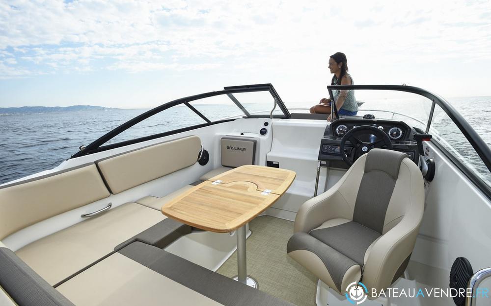 Bayliner VR5 Cuddy OB interieur photo 5