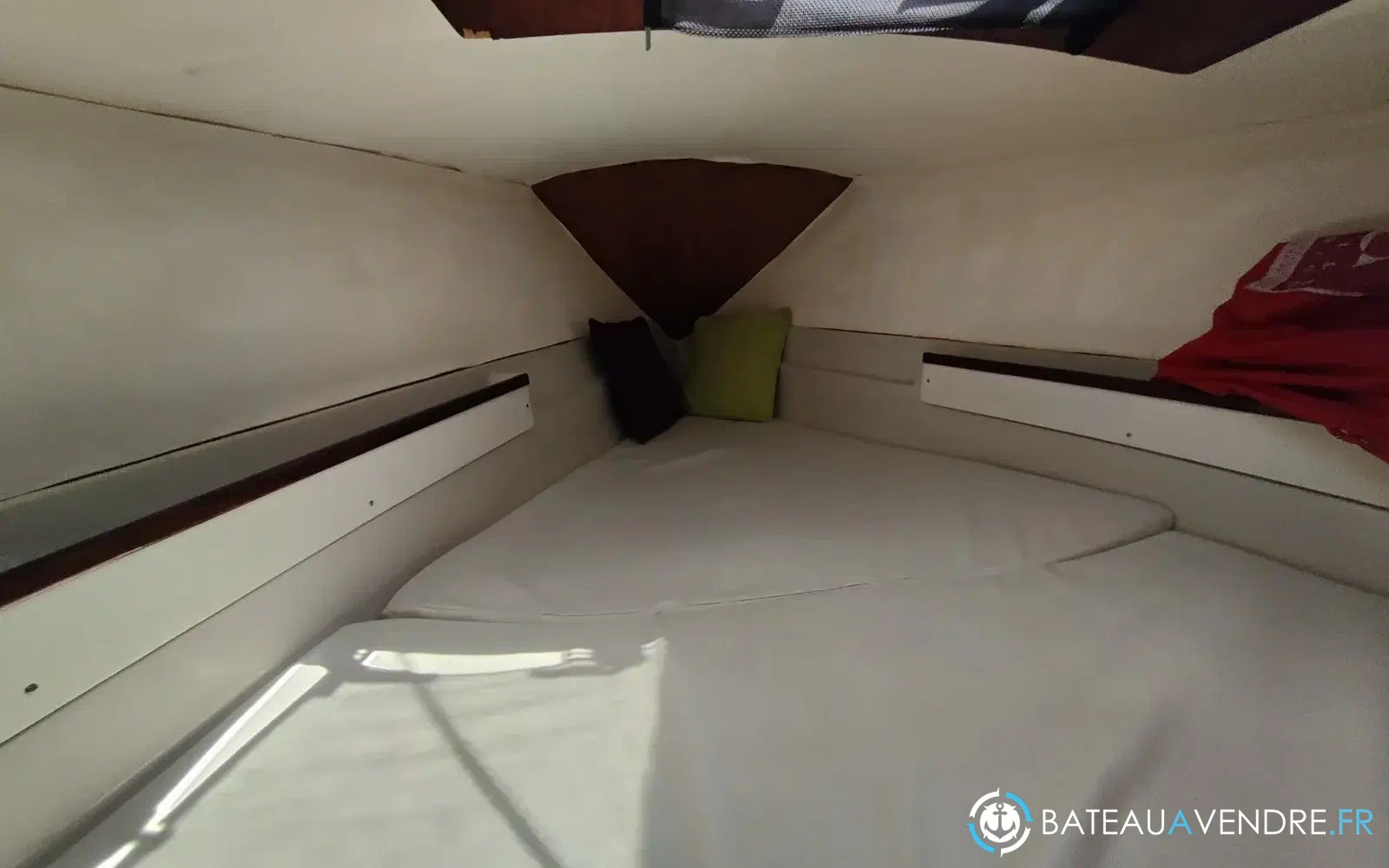 slider 16 Beneteau First 25 QR