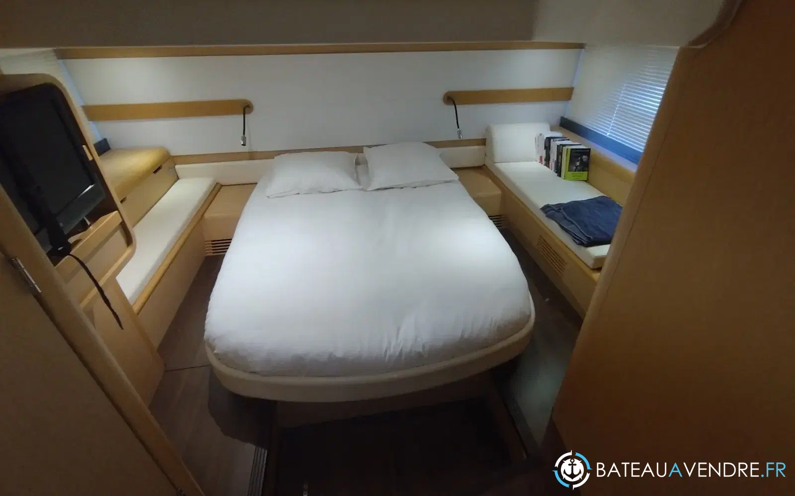 slider 5 Beneteau Monte Carlo 42