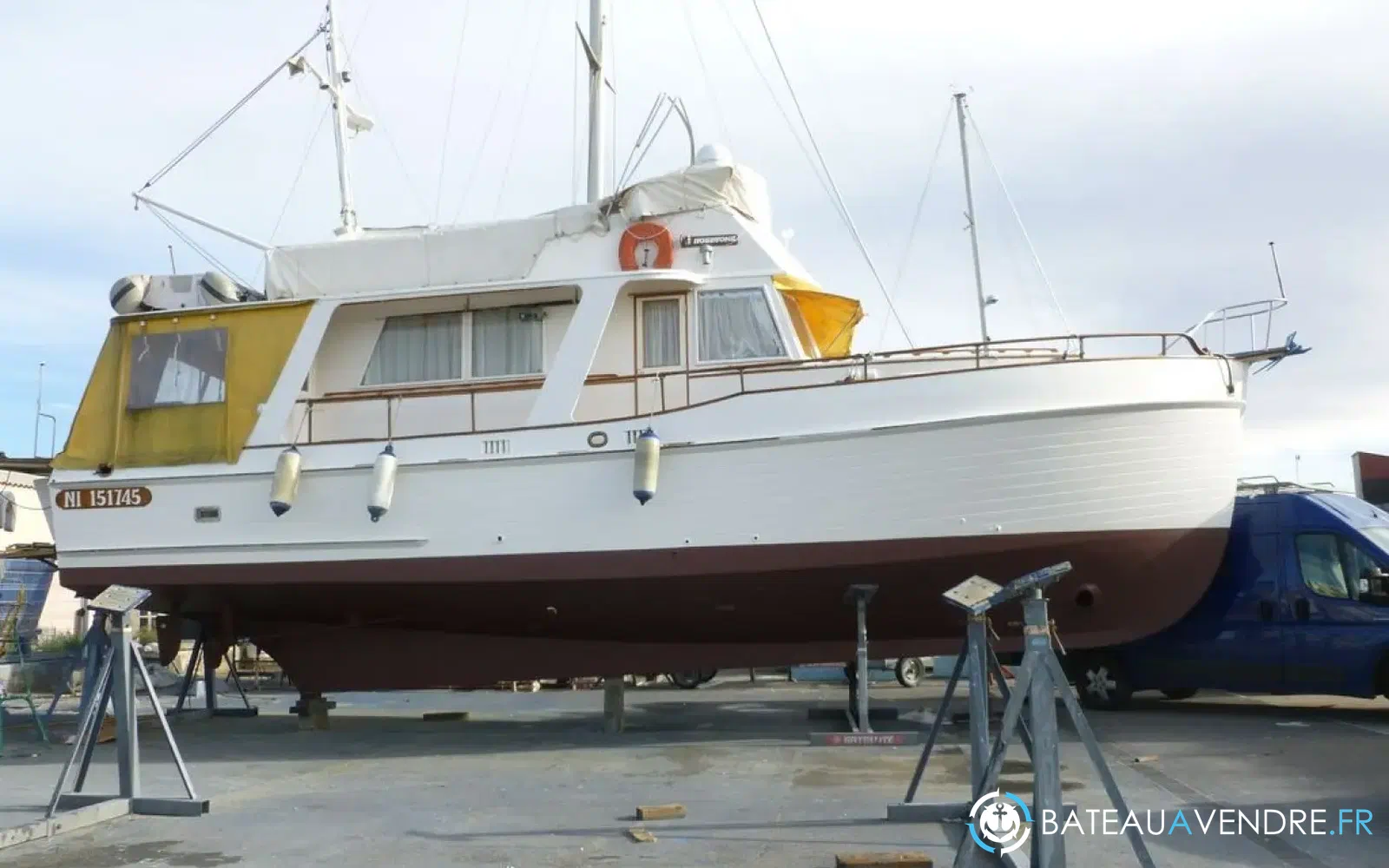 slider 1 Grand Banks 42 Europa
