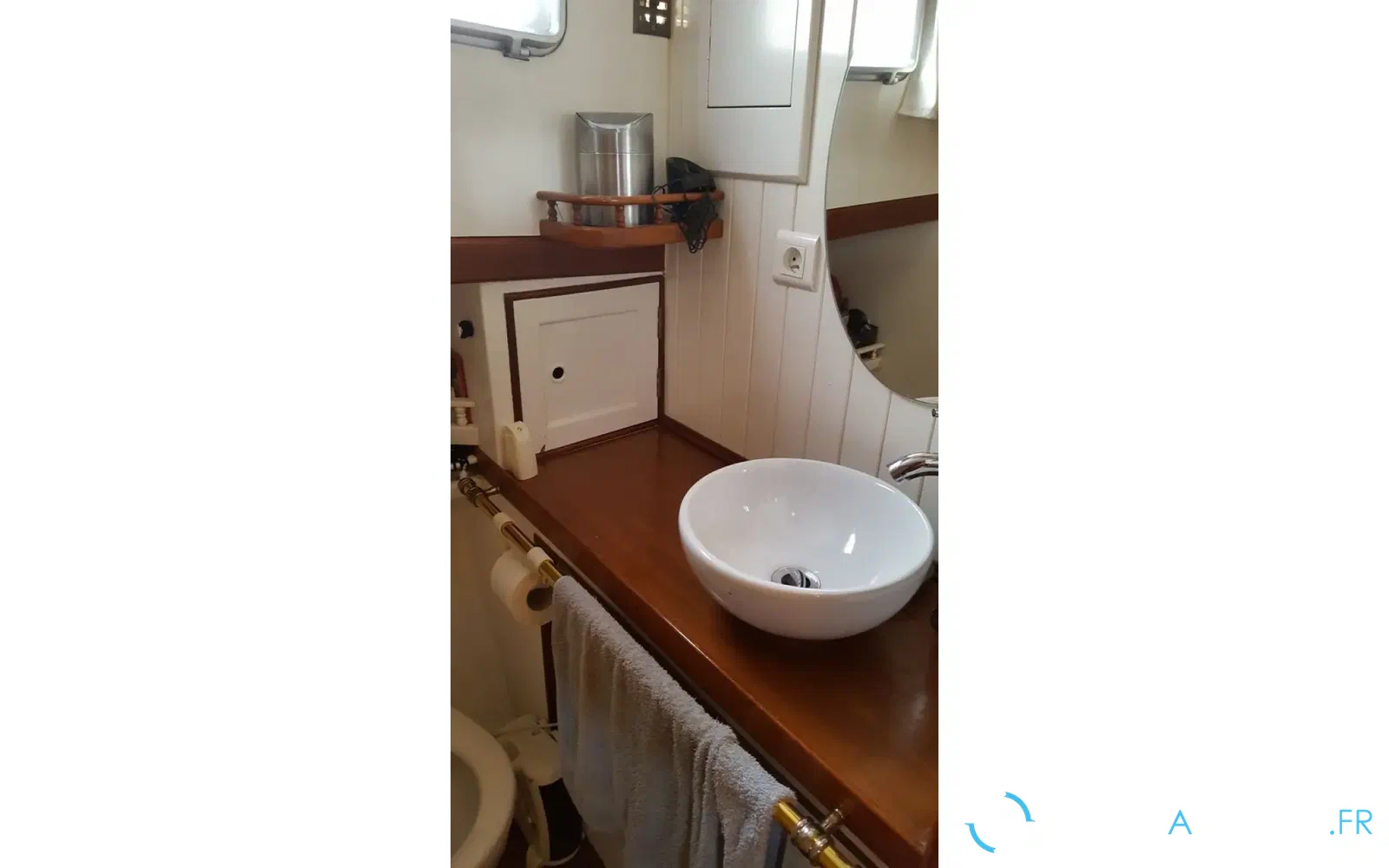 slider 6 Grand Banks 42 Europa
