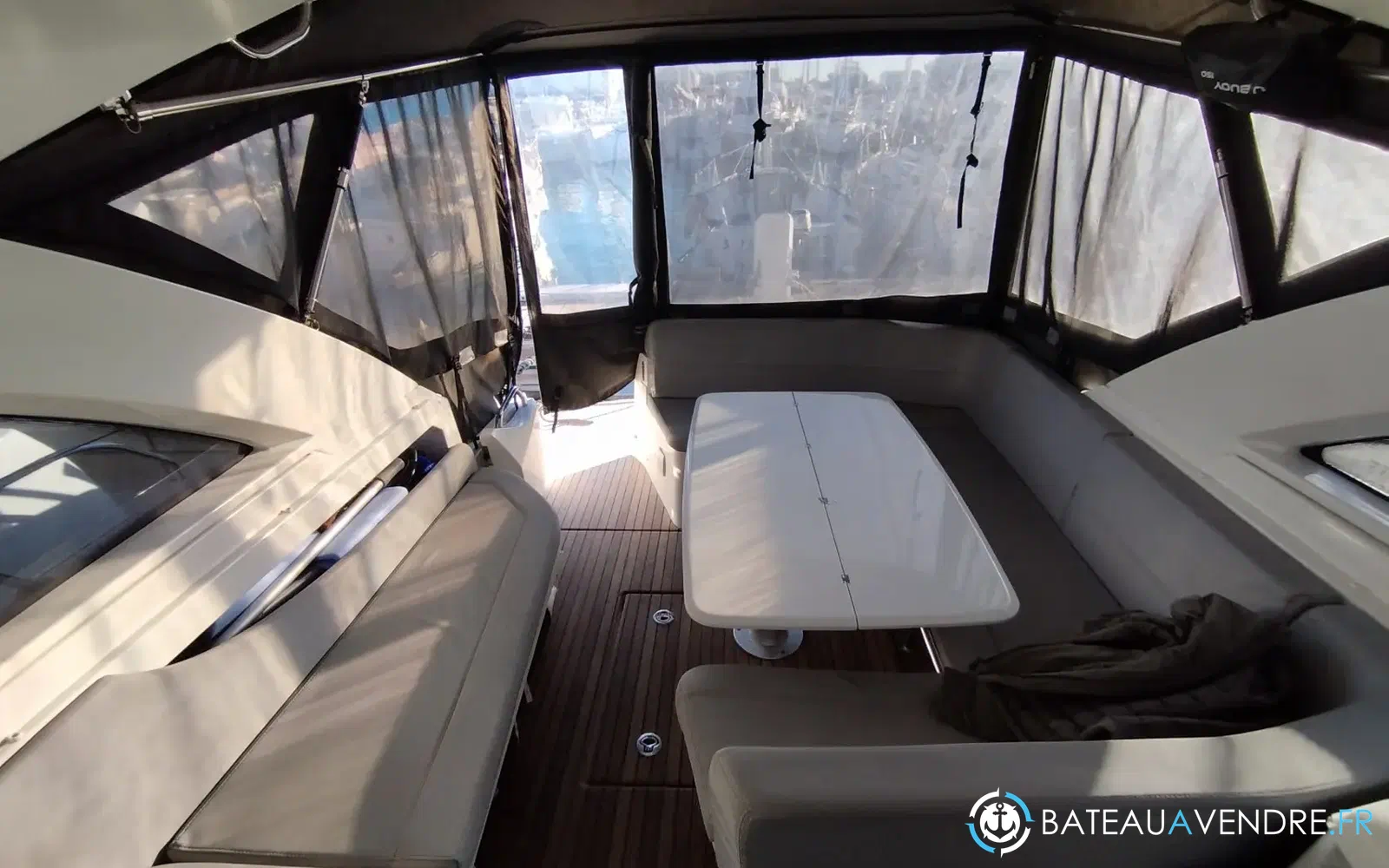 slider 10 Beneteau Flyer Gran Turismo 34