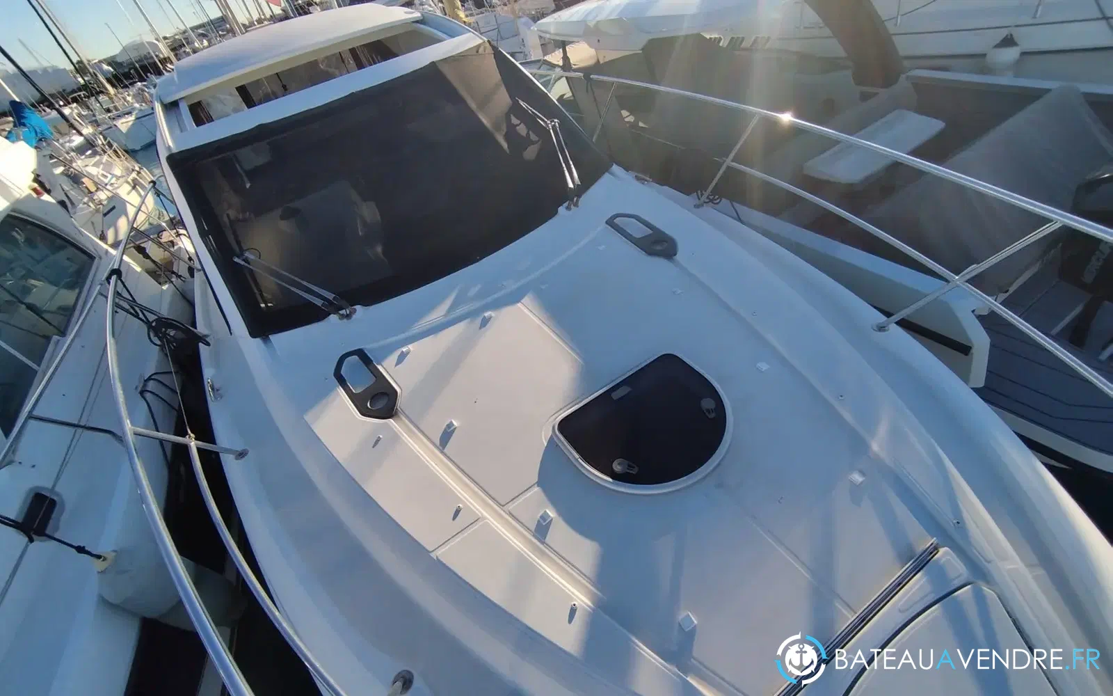 slider 2 Beneteau Flyer Gran Turismo 34