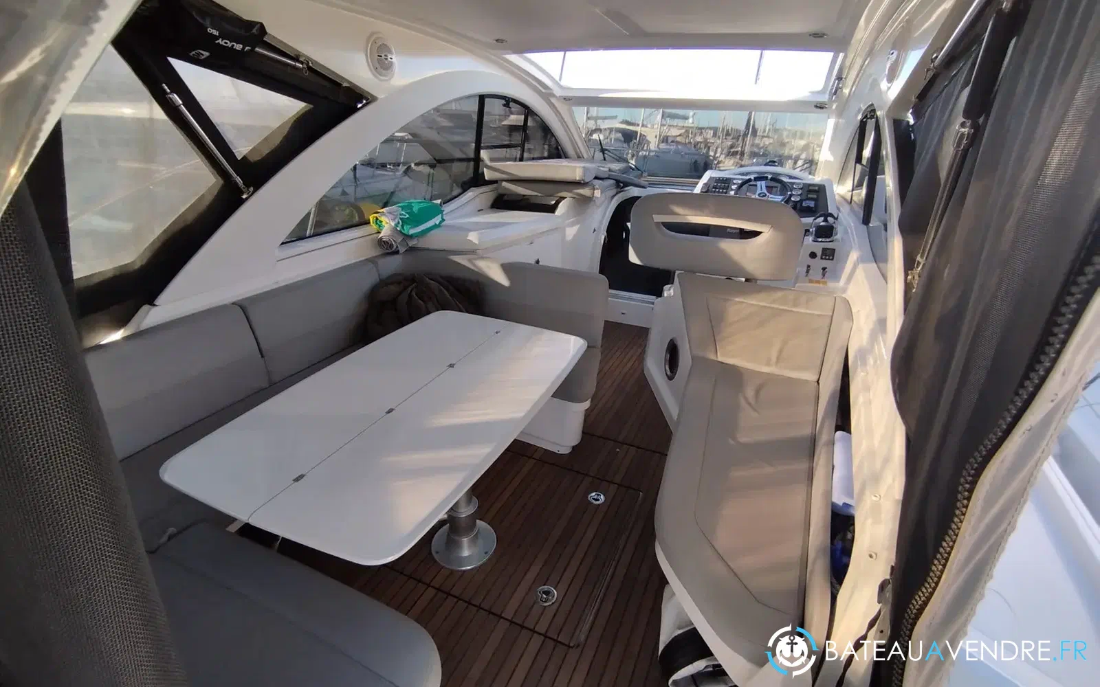 slider 5 Beneteau Flyer Gran Turismo 34
