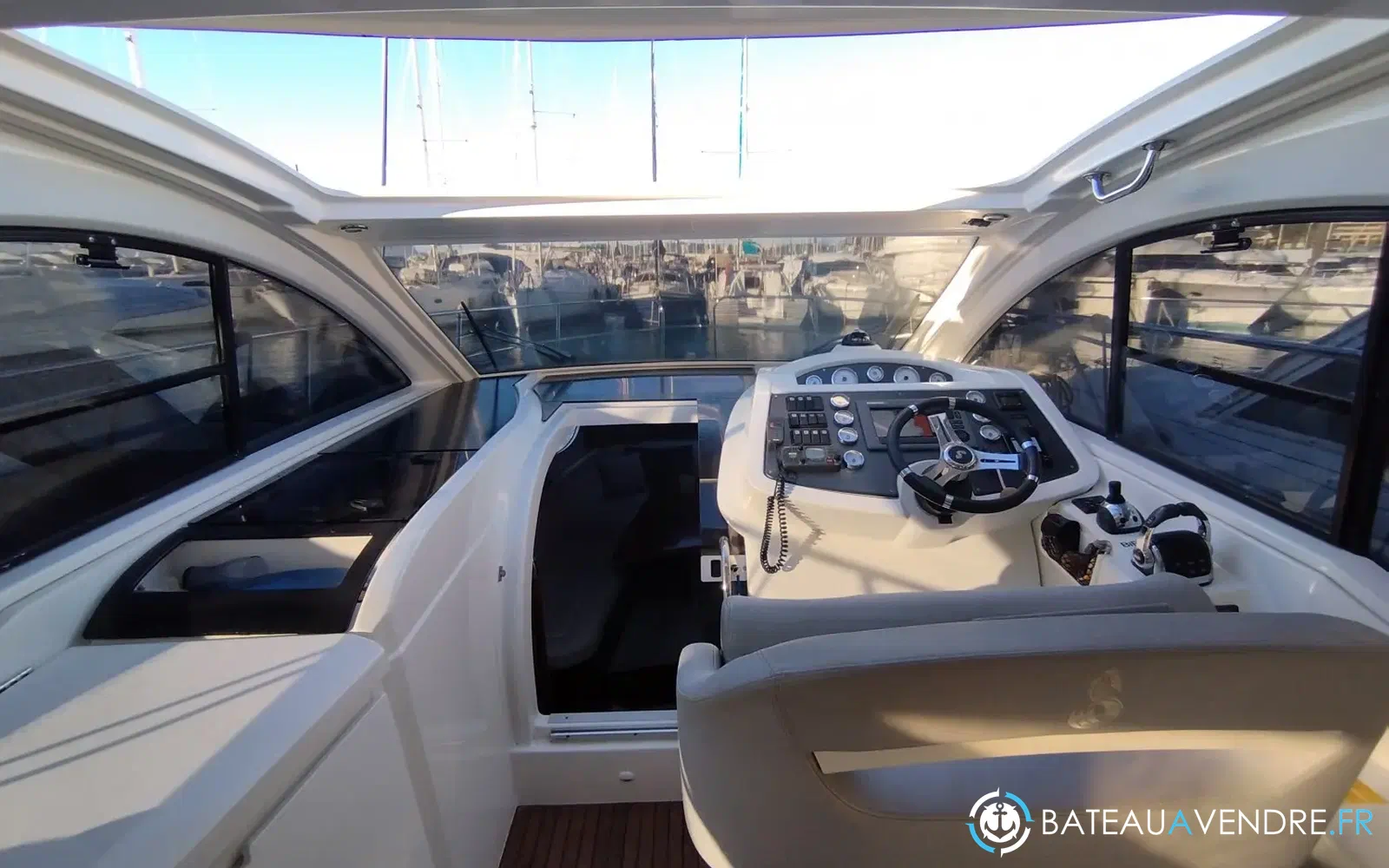 slider 6 Beneteau Flyer Gran Turismo 34