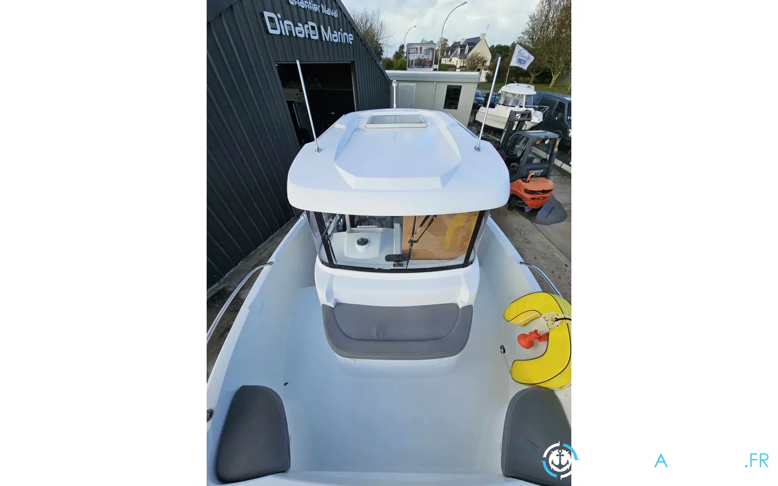 slider 14 Beneteau Barracuda 7