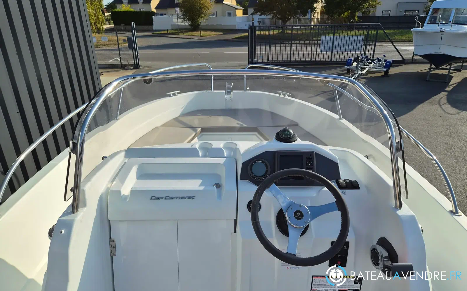 slider 16 Jeanneau Cap Camarat 5.5 CC Serie 2