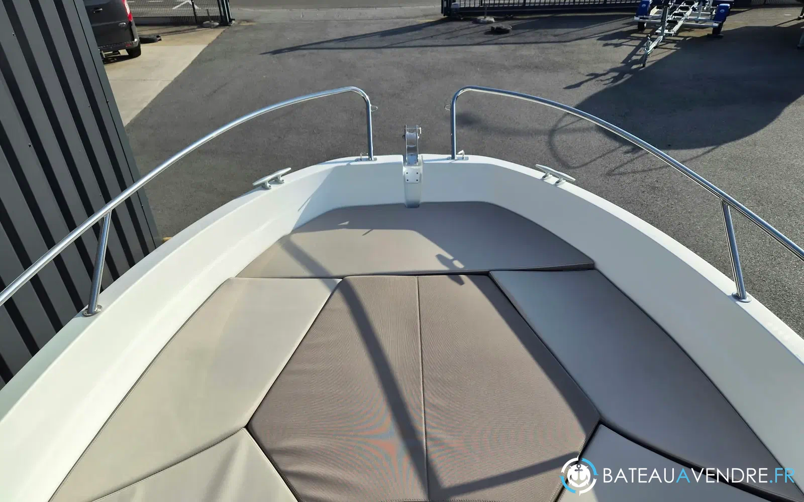 slider 8 Jeanneau Cap Camarat 5.5 CC Serie 2