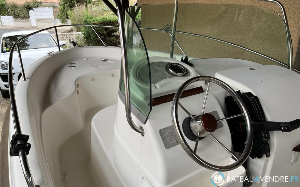 B2 Marine Cap Ferret 502 Open interieur photo 3