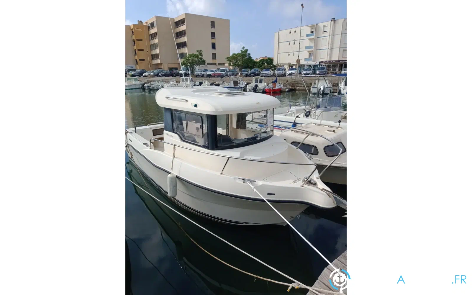 slider 9 Arvor 690