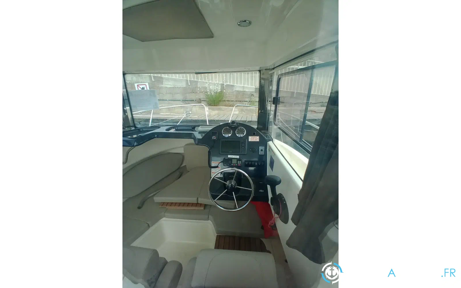 slider 5 Arvor 690