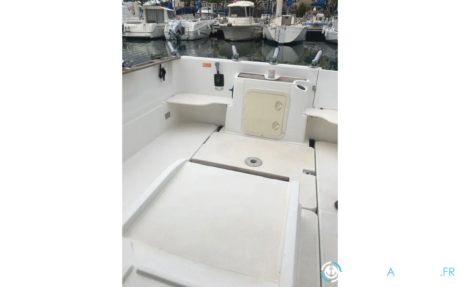 slider 7 Jeanneau Cap Camarat 425