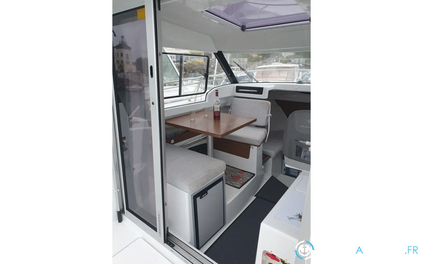 slider 5 Jeanneau Merry Fisher 695