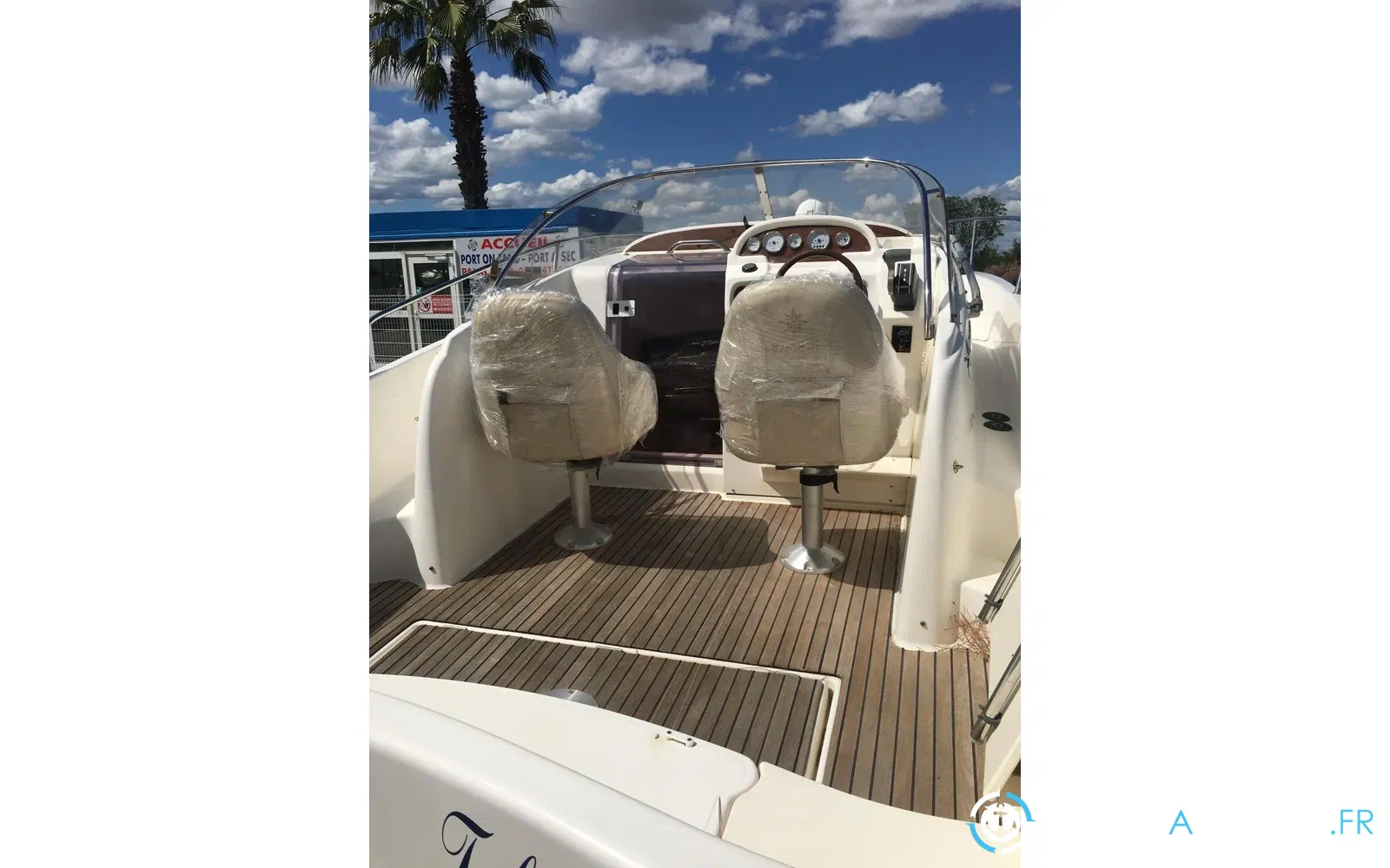 slider 6 Jeanneau Cap Camarat 755 WA