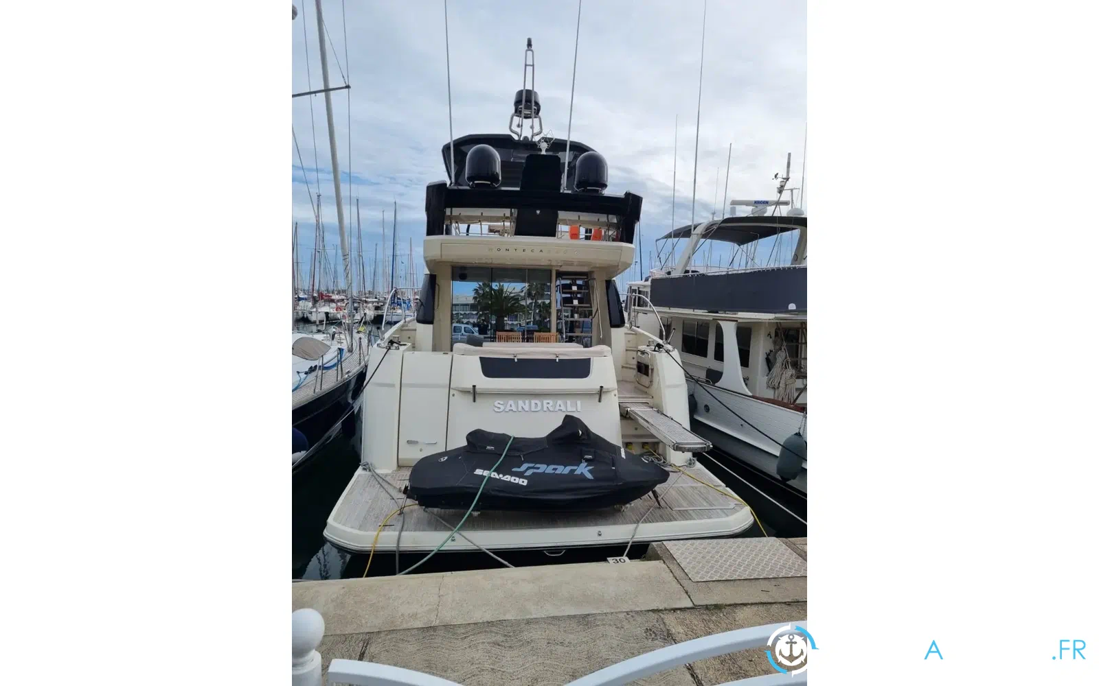 slider 1 Beneteau Monte Carlo 6