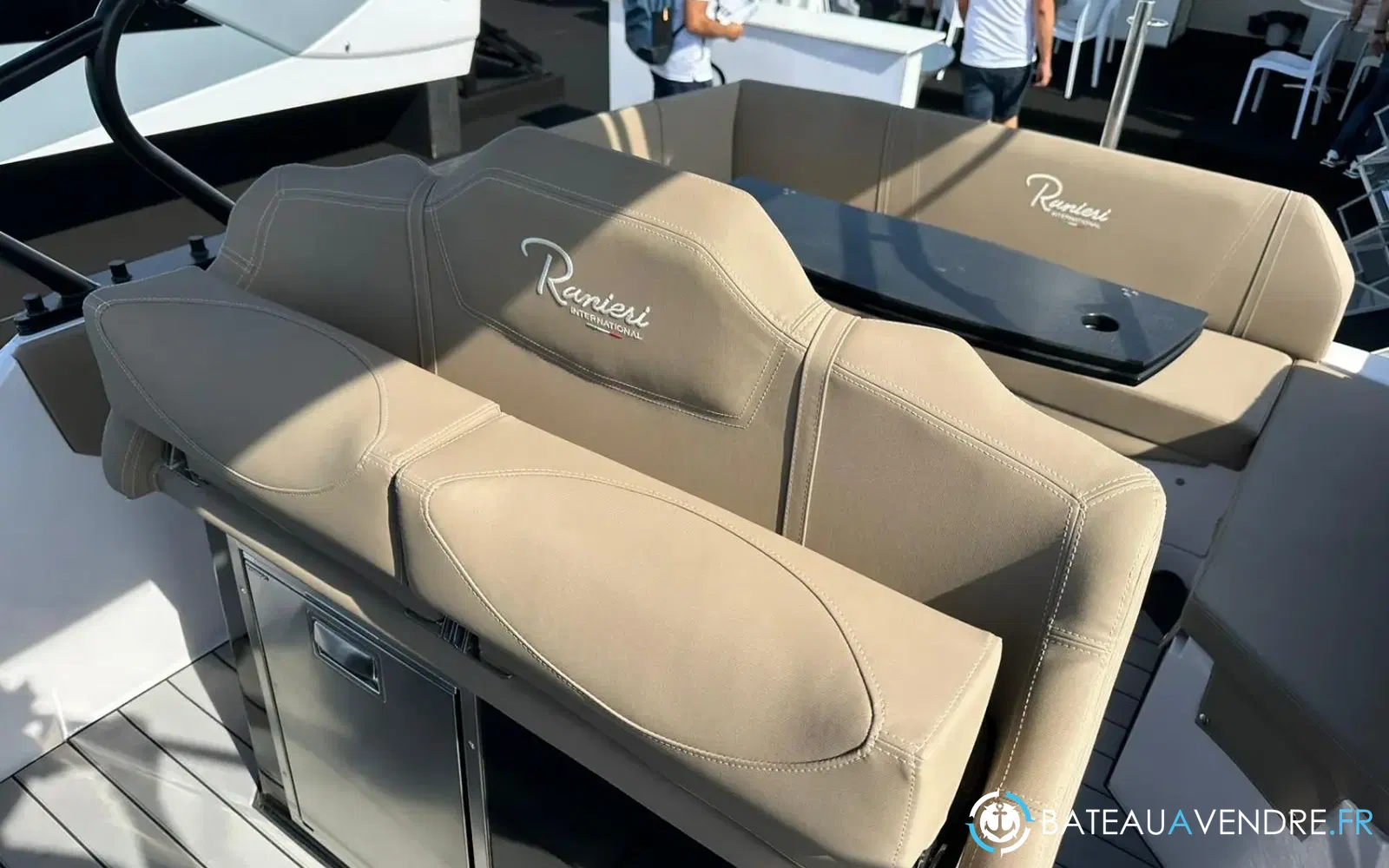 slider 4 Ranieri Cayman 28.0 Executive