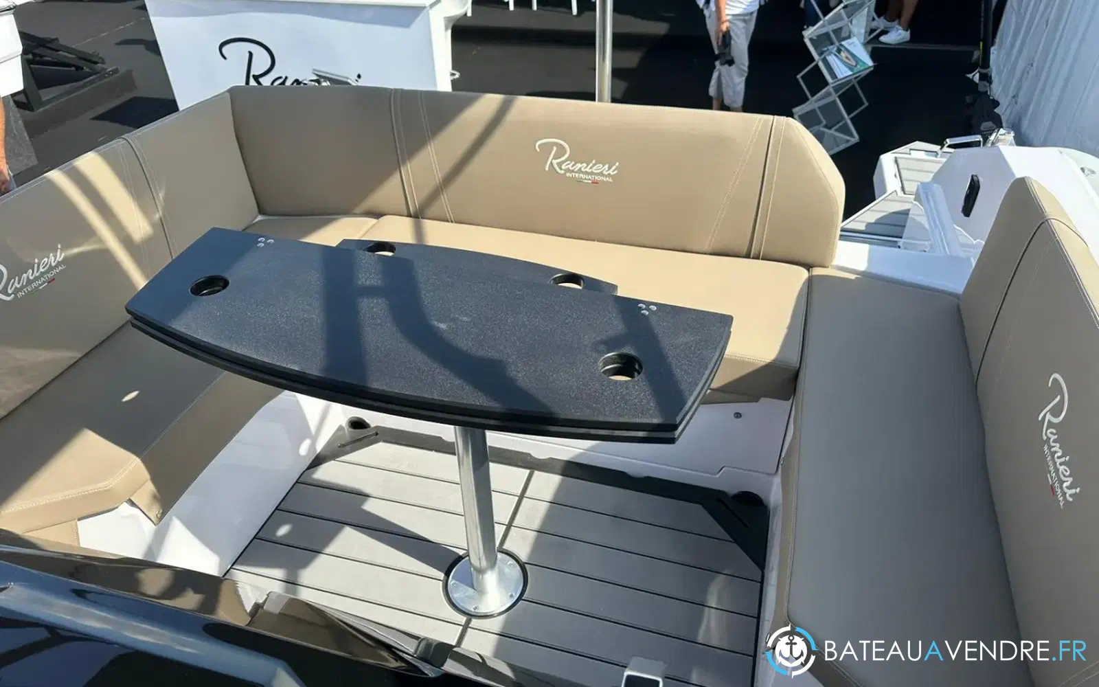 slider 5 Ranieri Cayman 28.0 Executive