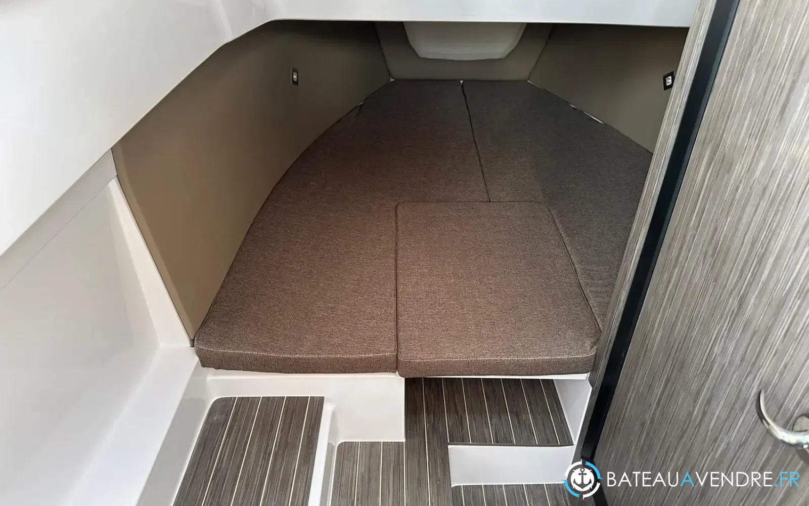 slider 6 Ranieri Cayman 28.0 Executive