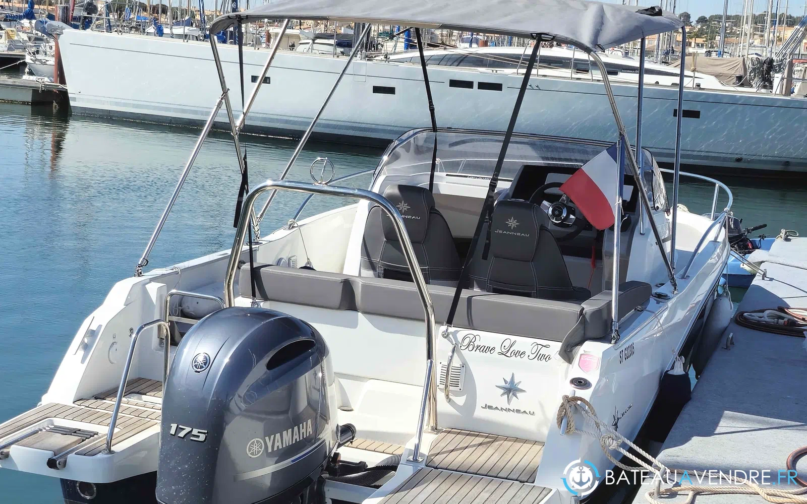 slider 12 Jeanneau Cap Camarat 6.5 WA Serie 3