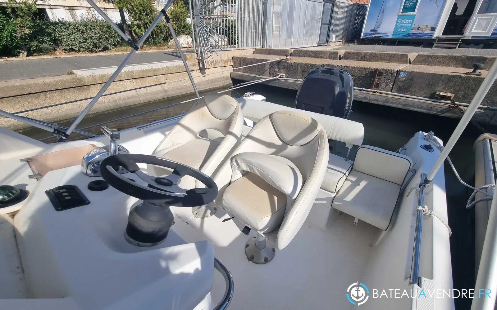 slider 5 Kelt White Shark 226