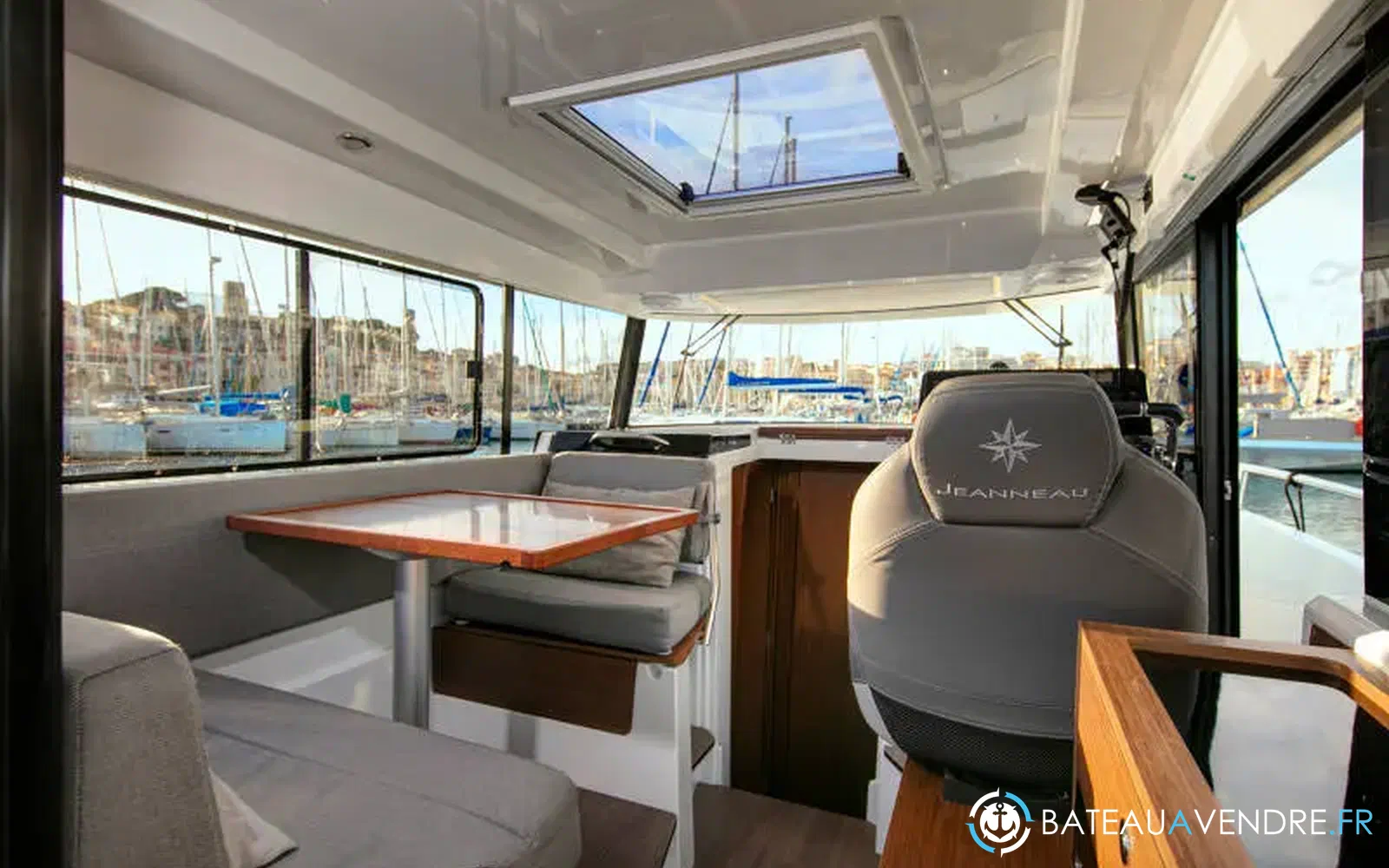 slider 2 Jeanneau Merry Fisher 895 Sport