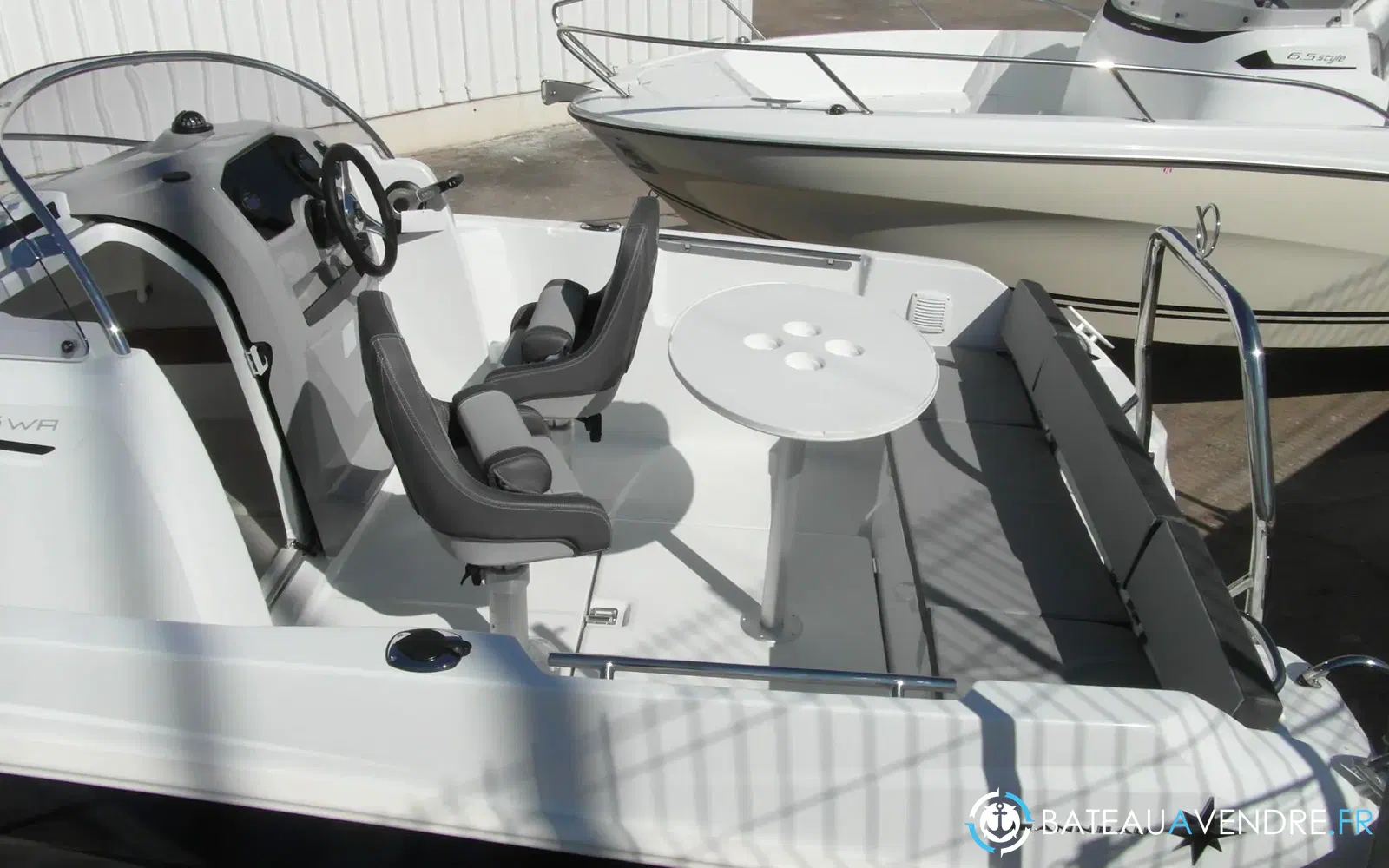 slider 7 Jeanneau Cap Camarat 5.5 WA Serie 2