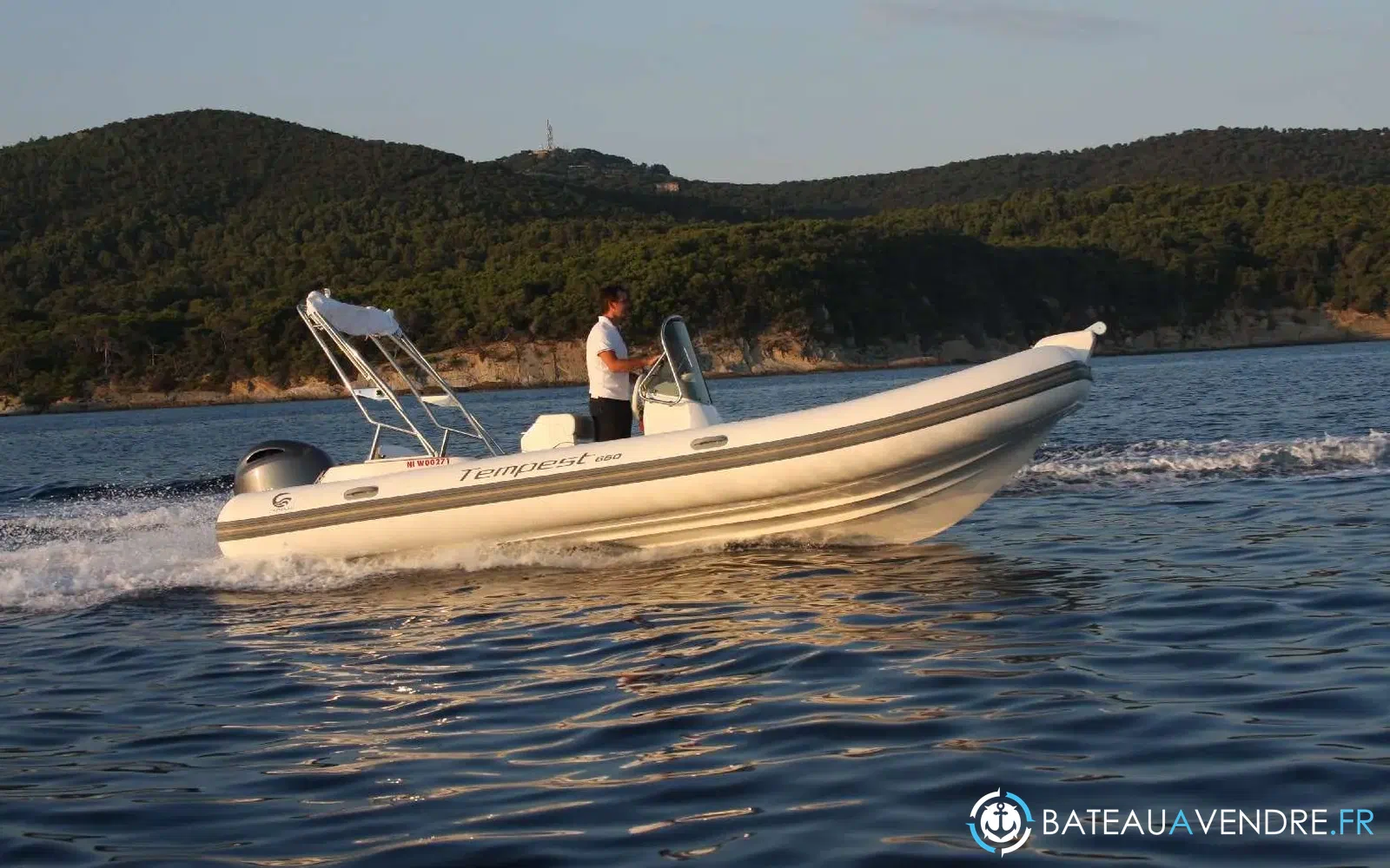 slider 4 Capelli Tempest 650