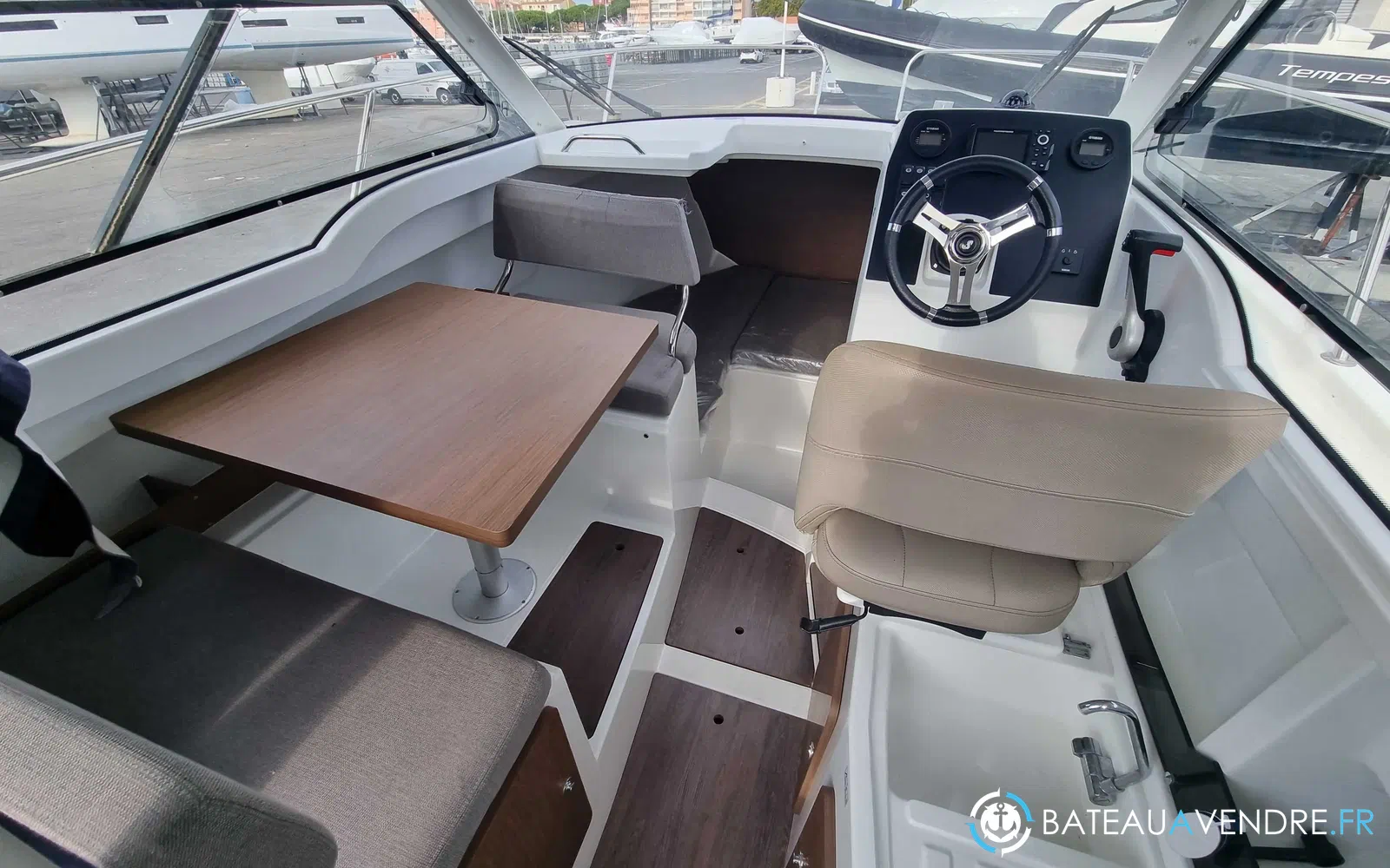slider 6 Beneteau Antares 7 OB