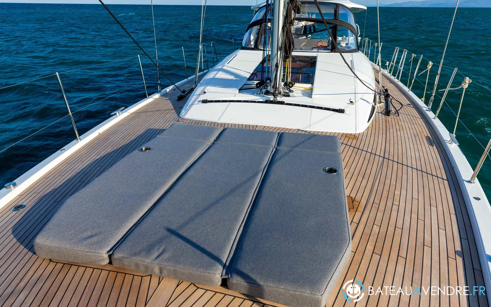 slider 6 Jeanneau 60