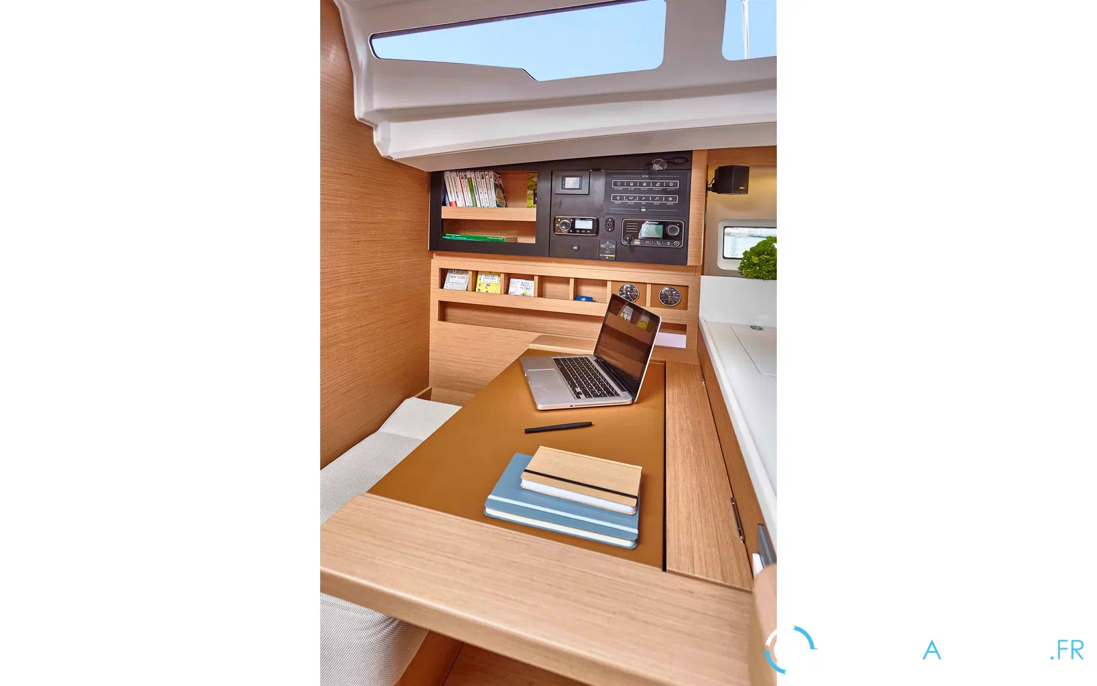 slider 11 Jeanneau Sun Odyssey 440