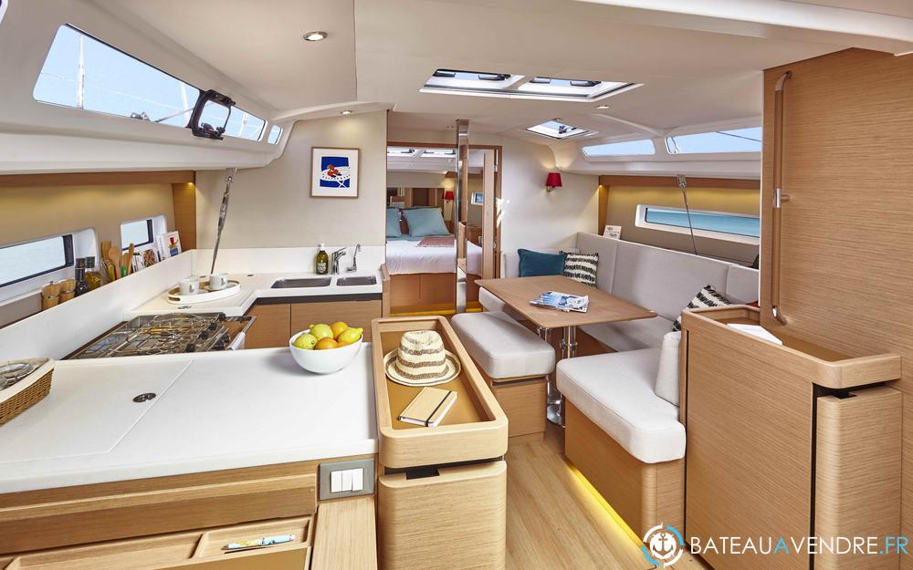 Jeanneau Sun Odyssey 440 interieur photo 2