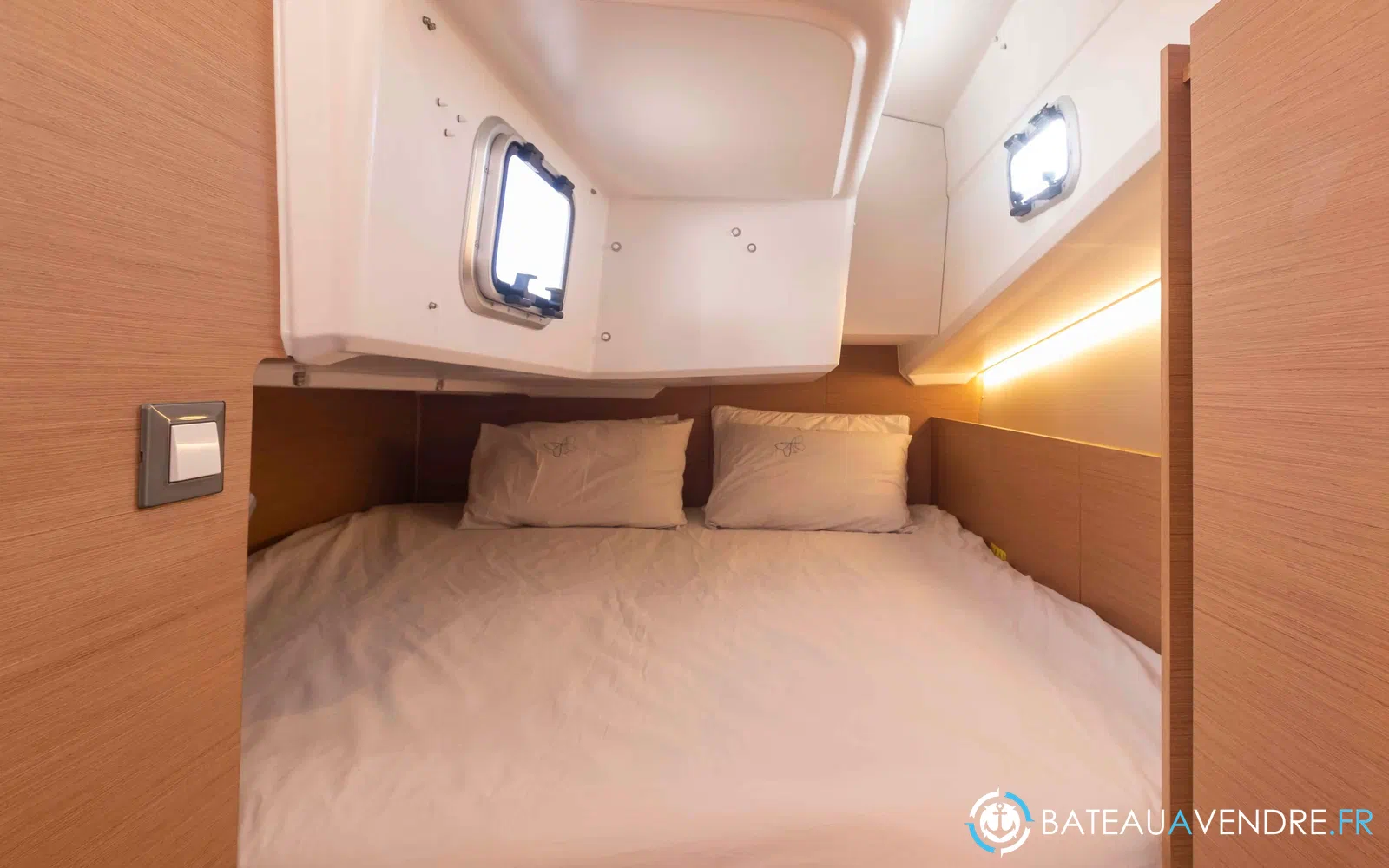 slider 11 Jeanneau Sun Odyssey 380