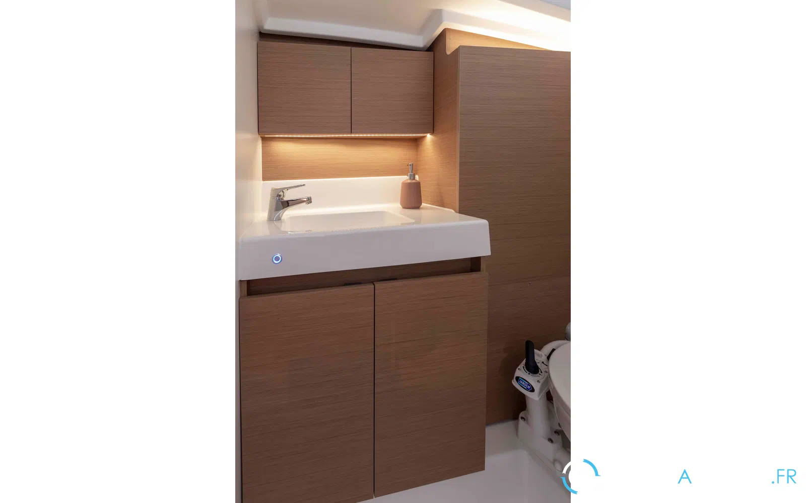 slider 8 Jeanneau Sun Odyssey 380