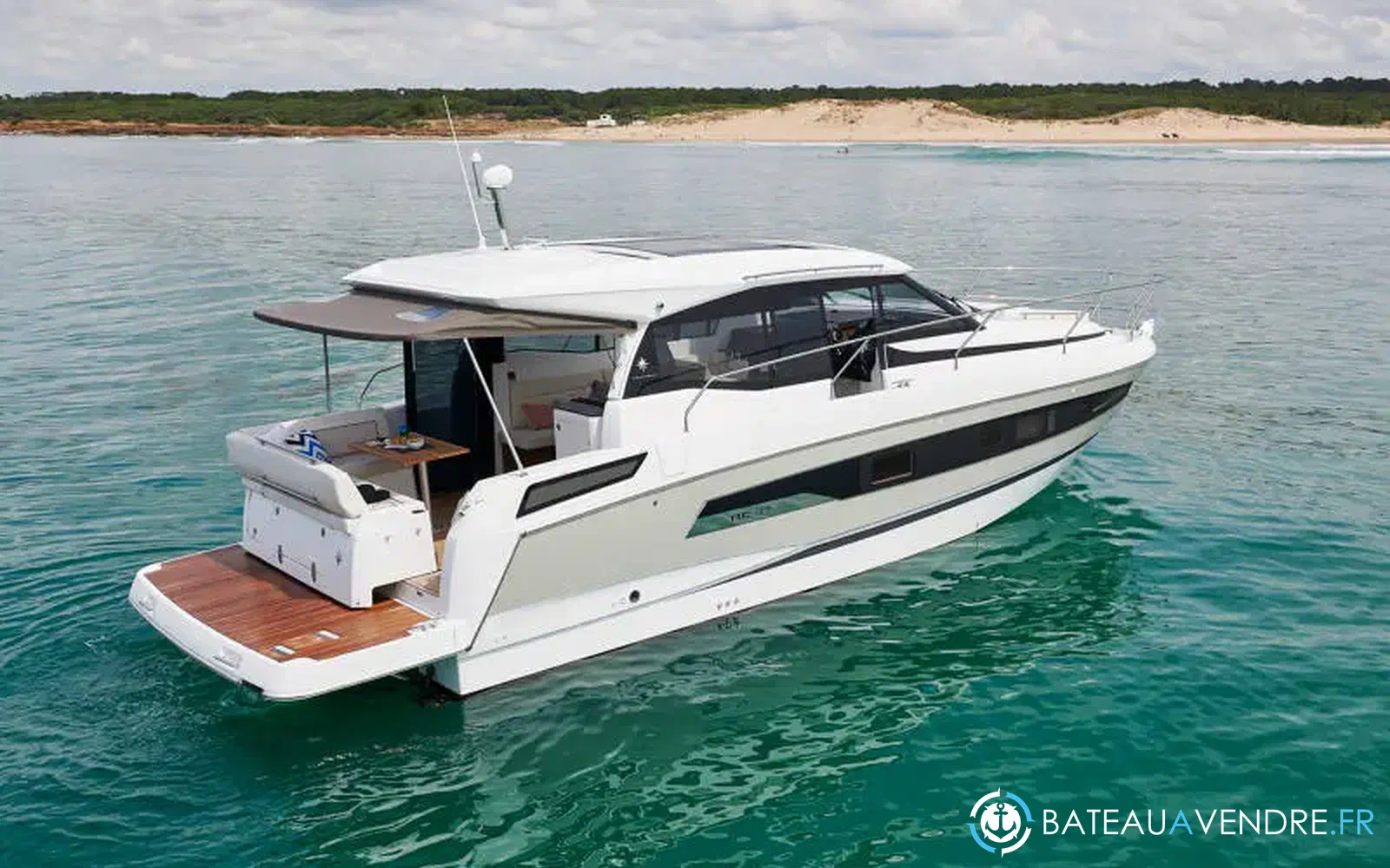 slider 17 Jeanneau NC 37