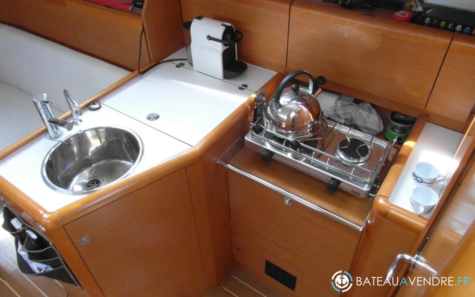 slider 12 Jeanneau Sun Odyssey 33 i