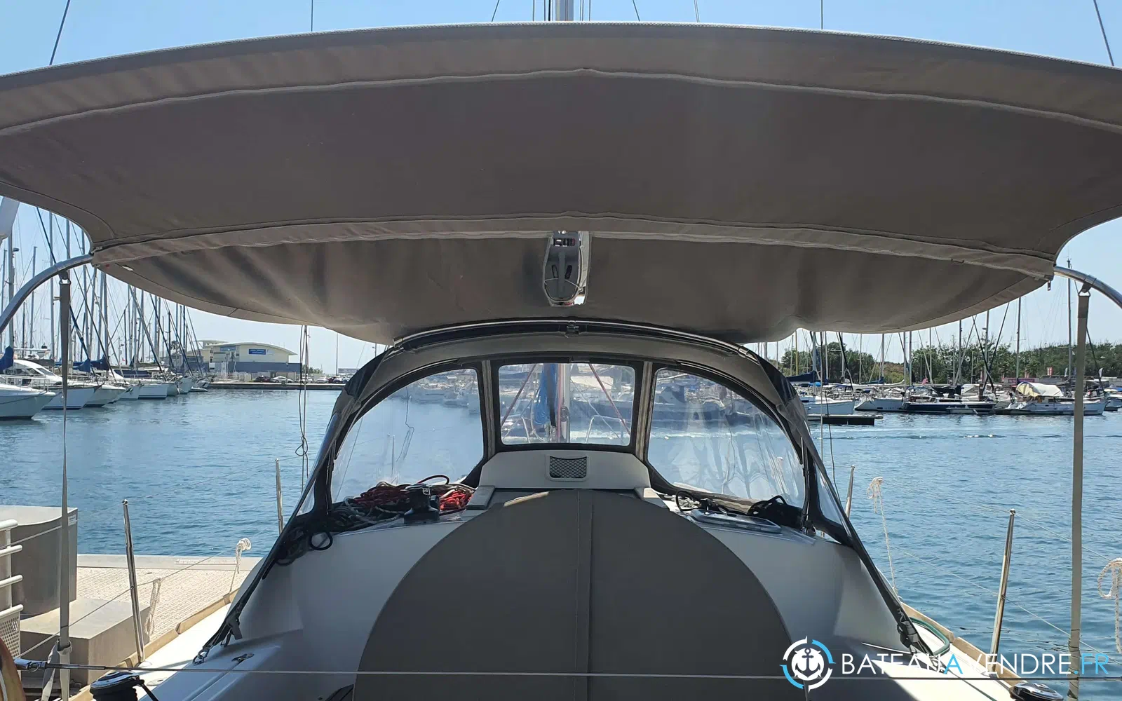 slider 17 Jeanneau Sun Odyssey 33 i