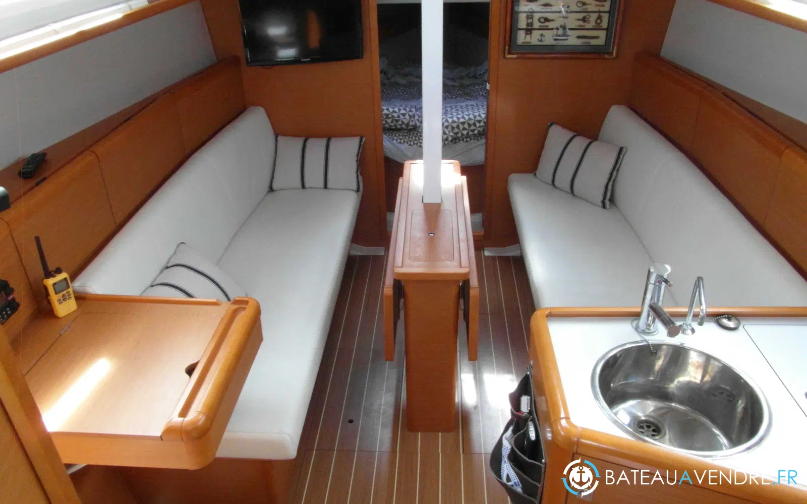 slider 2 Jeanneau Sun Odyssey 33 i
