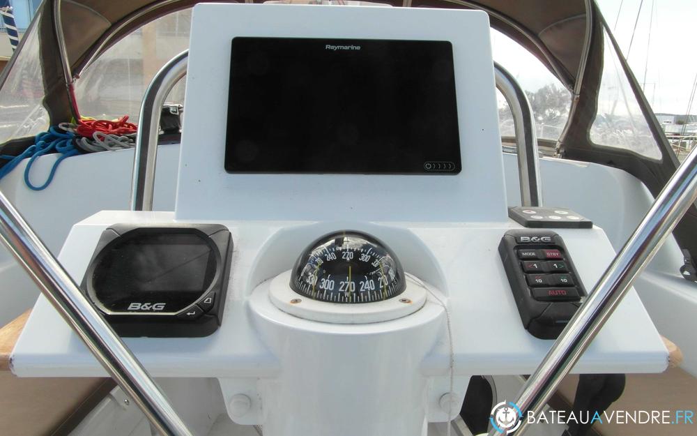 Jeanneau Sun Odyssey 33 i electronique / cockpit photo 5