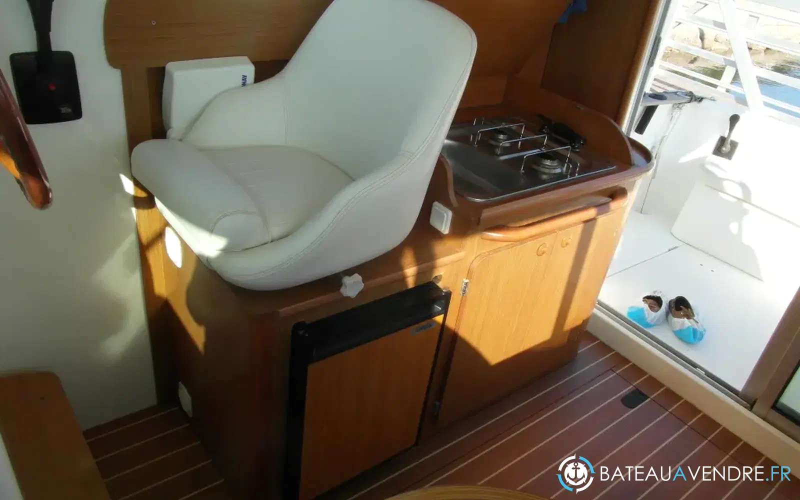 slider 10 Jeanneau Merry Fisher 805