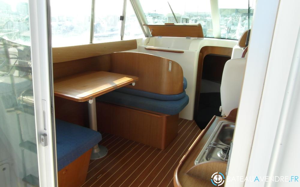 Jeanneau Merry Fisher 805 interieur photo 2