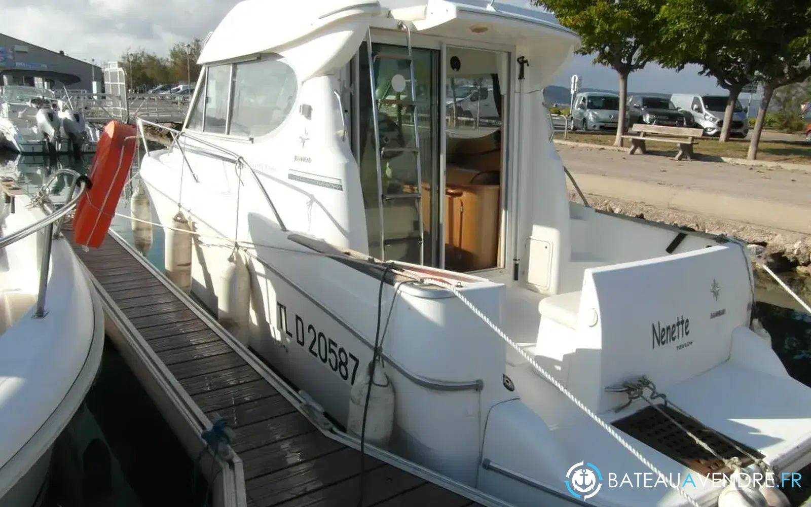 slider 5 Jeanneau Merry Fisher 805