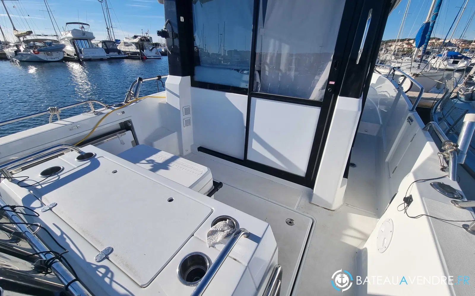 slider 4 Jeanneau Merry Fisher 895 Sport