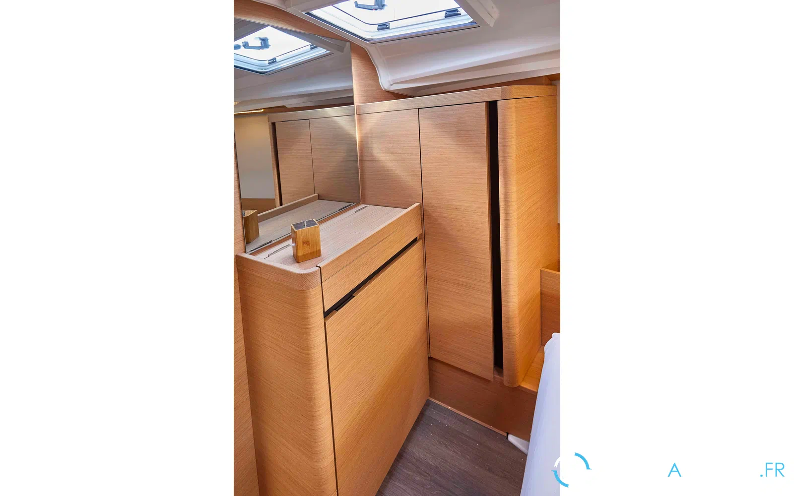 slider 9 Jeanneau Sun Odyssey 410
