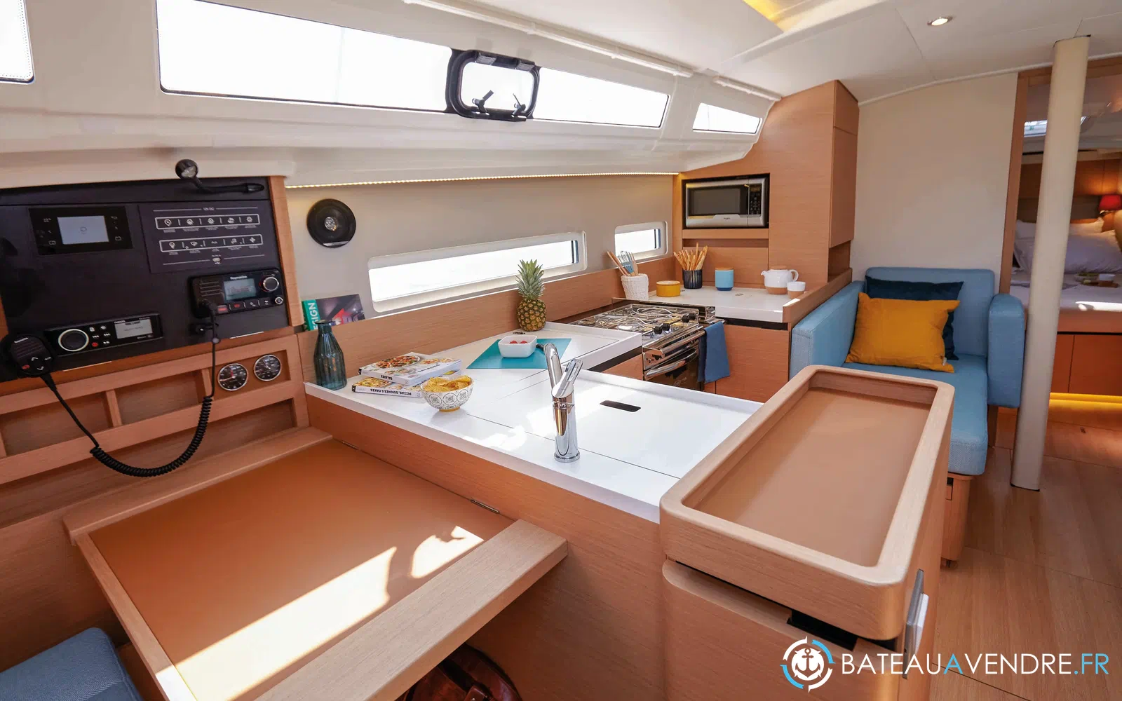 slider 8 Jeanneau Sun Odyssey 410